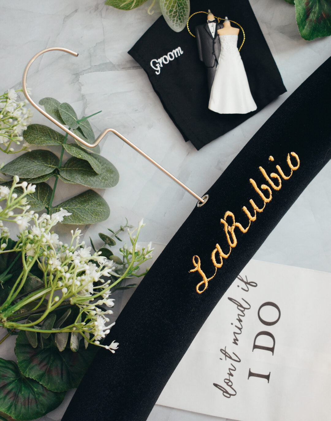 Heirlūm Hanger in Black