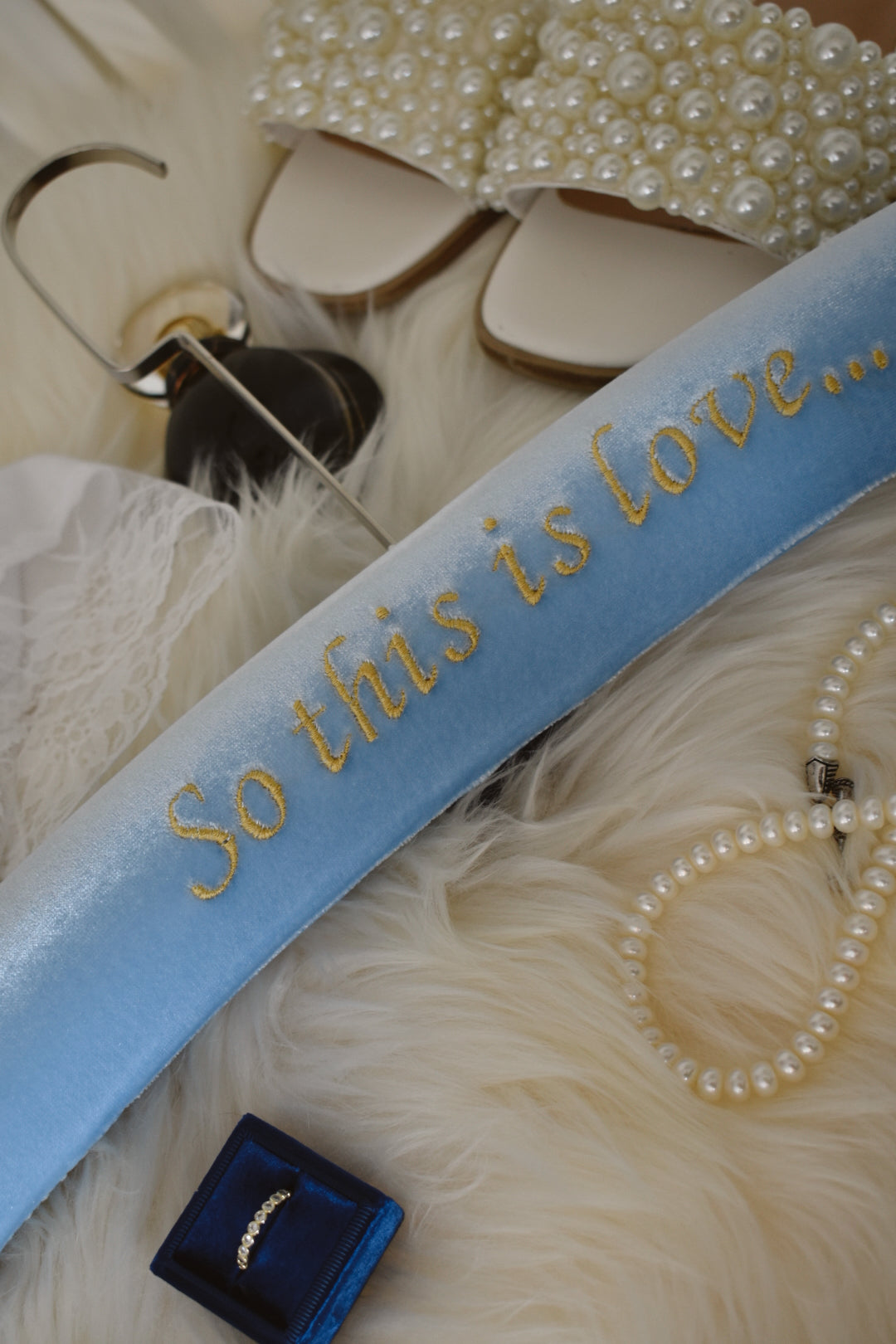 Heirlūm Hanger in Dusty Blue
