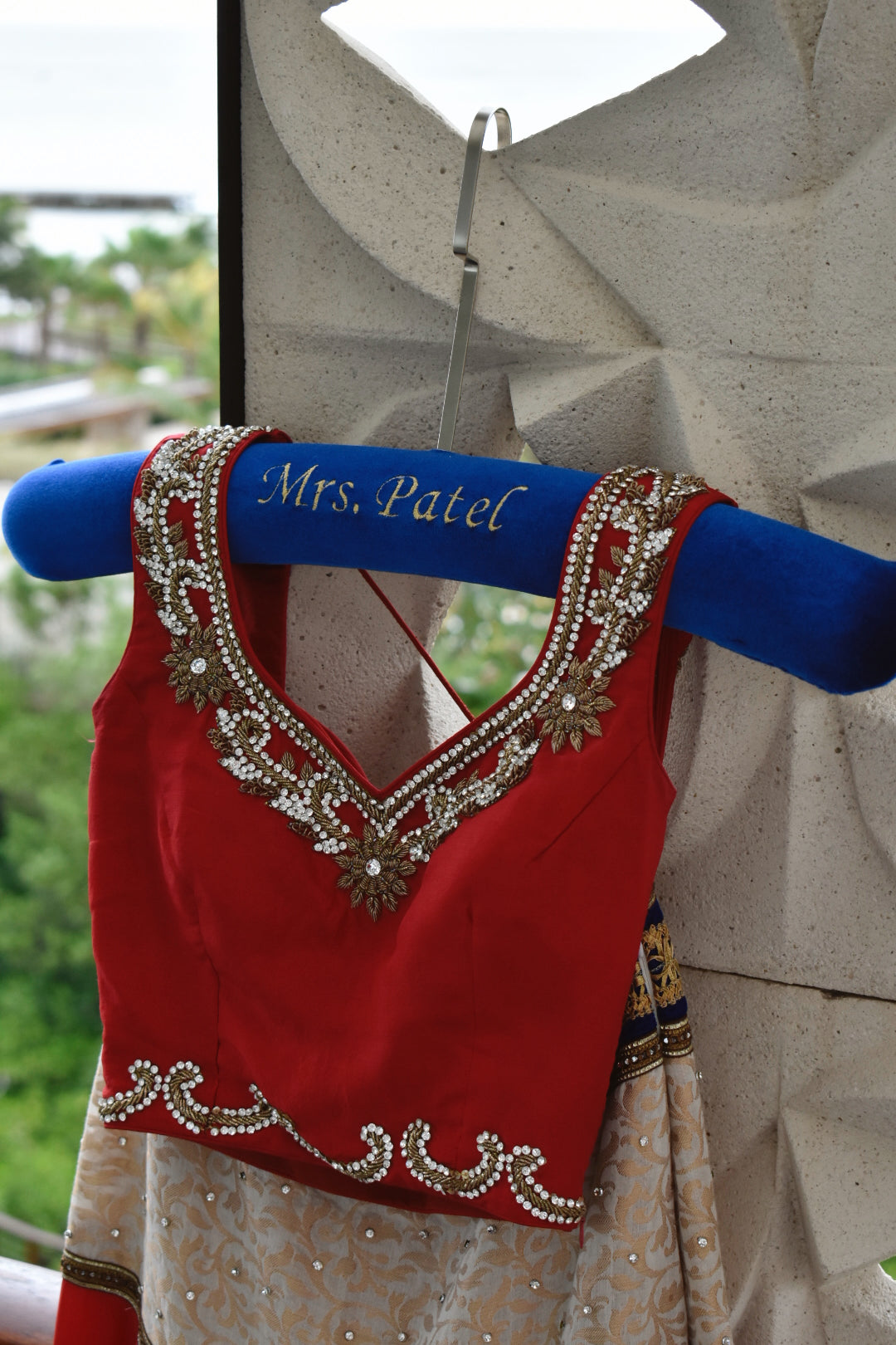 Heirlūm Hanger in Royal Blue