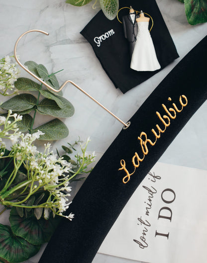 Heirlūm Hanger in Black