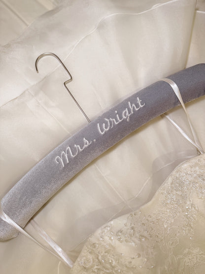 Heirlūm Hanger in Silver