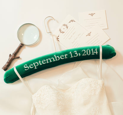 Heirlūm Hanger in Kelly Green
